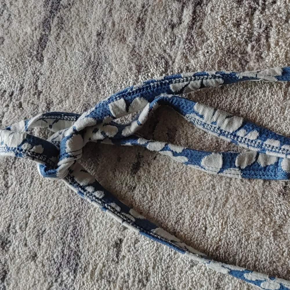 AEO floral cropped halter top - Picture 4 of 8